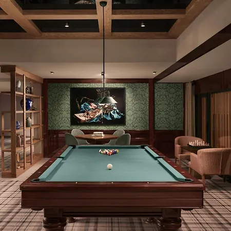 Ceylan Splend'or Uludag, Autograph Collection